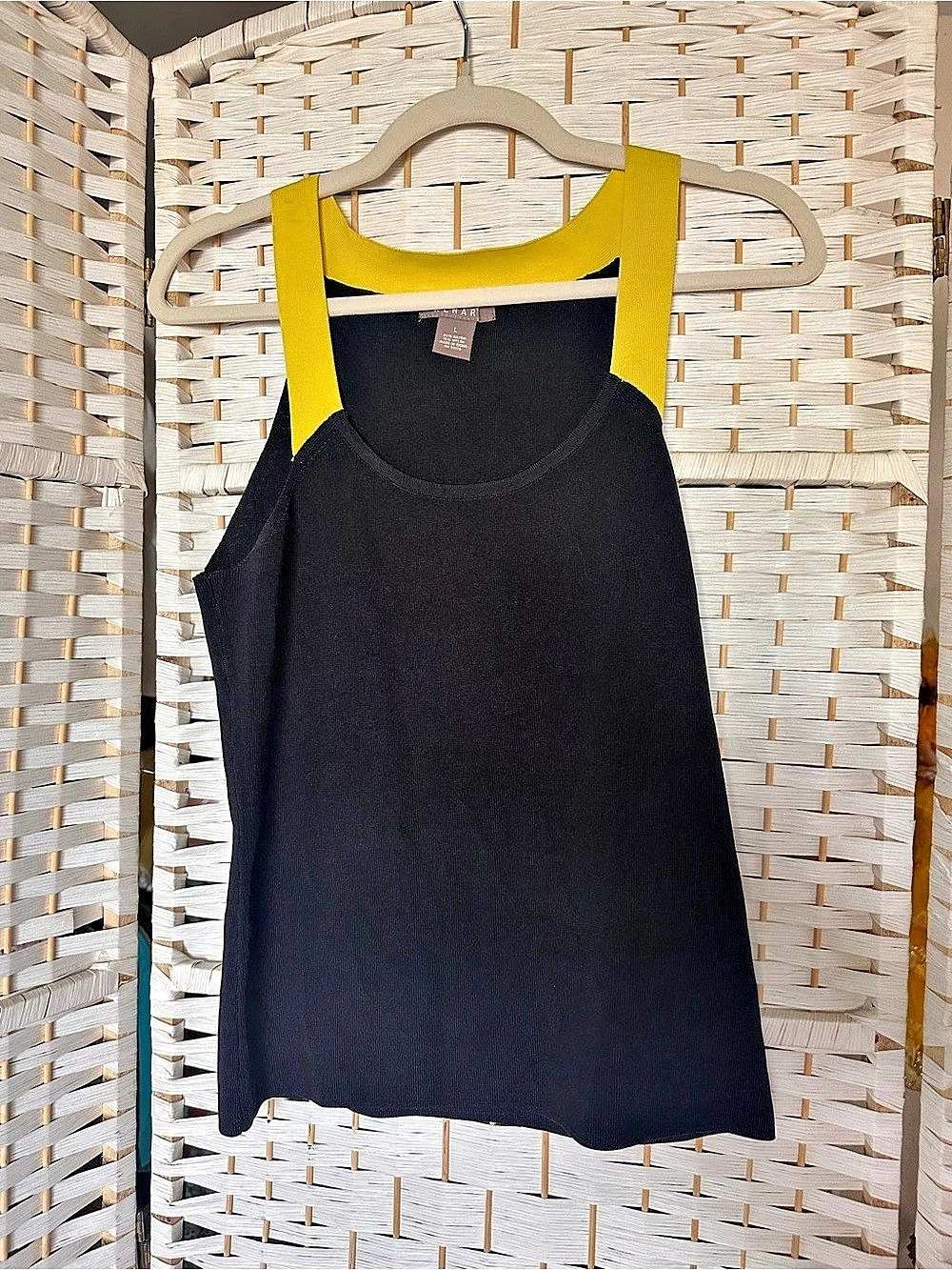 Kenard Color Block Tank Top in Black & Yellow Size Large
